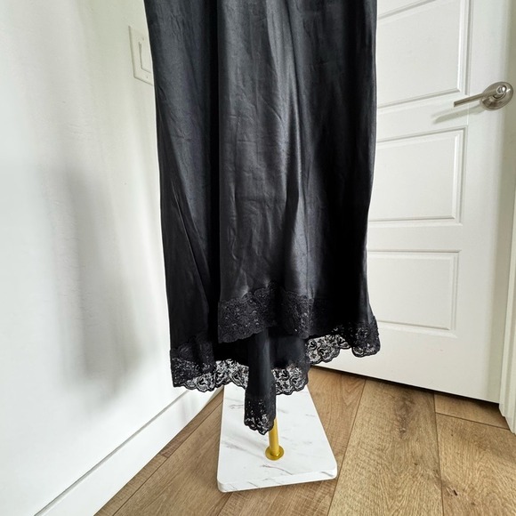 Y2K‎ Vintage Black Satin Slip V Neck Coquette Dress Lace Trim L Elena Gilbert - Picture 5 of 9